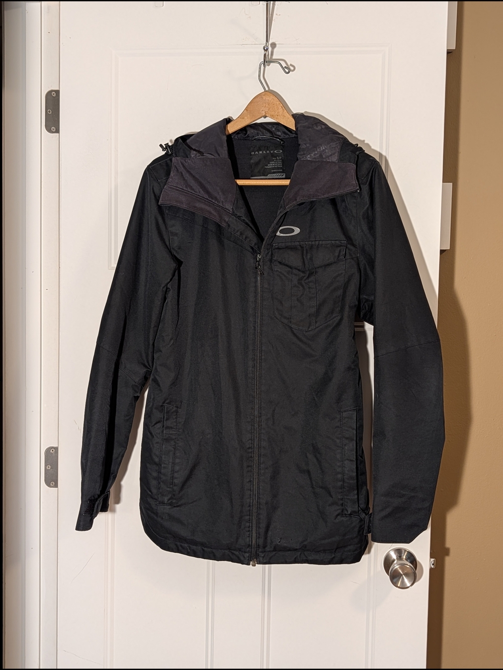 Oakley Black Loose Fit Performance Jacket. Sz S/P.